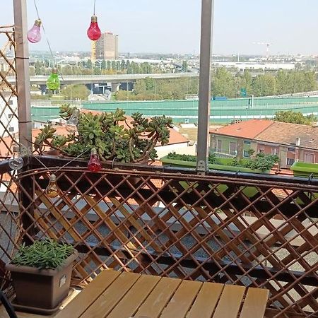 Ferienwohnung La Mansarda Di Pero Con Terrazza Exterior foto